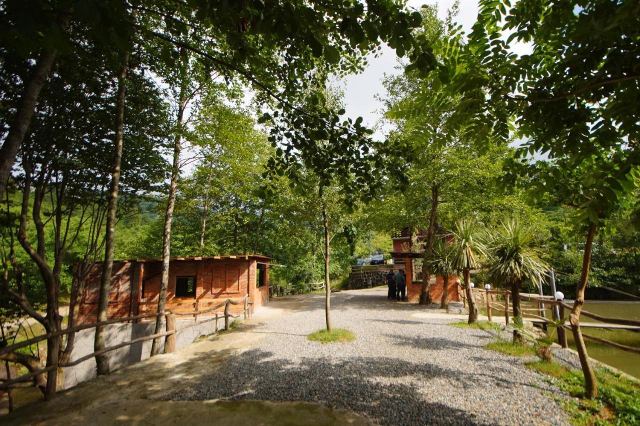 Oasis Gasamania Hotel Batoemi Buitenkant foto