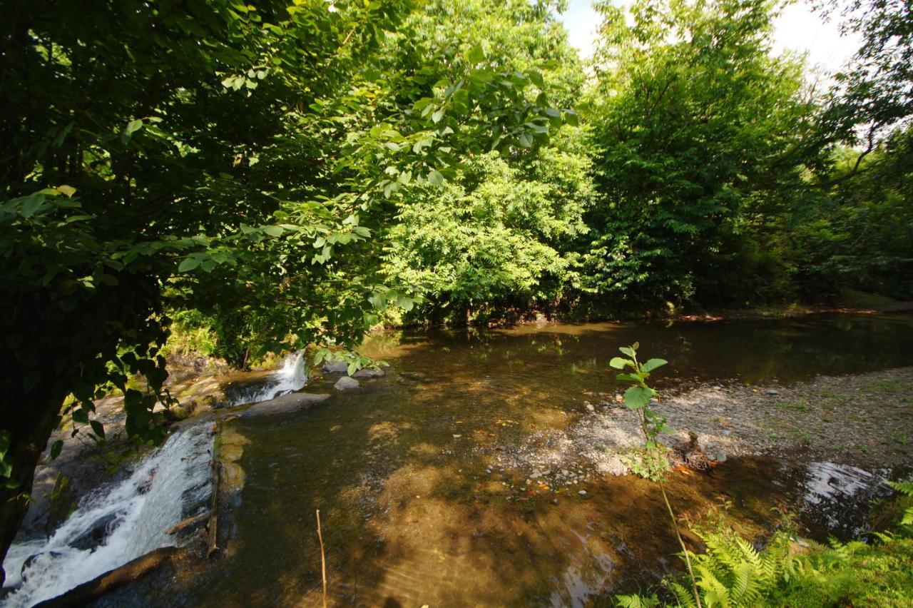 Oasis Gasamania Hotel Batoemi Buitenkant foto